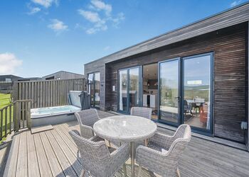 Caburn View Retreat (Pet) - Swanborough Lakes Luxury Lodges, Lewes