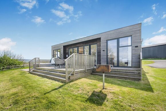 Swanborough Lakes Luxury Lodges