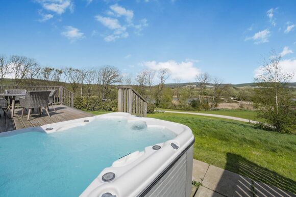 Caburn View Retreat - Swanborough Lakes Luxury Lodges, Lewes