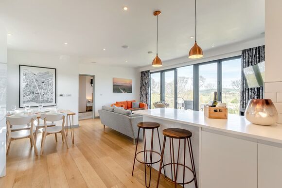 Caburn View Retreat - Swanborough Lakes Luxury Lodges, Lewes