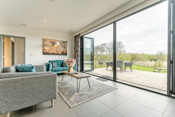 Swanborough Lakes Luxury Lodges