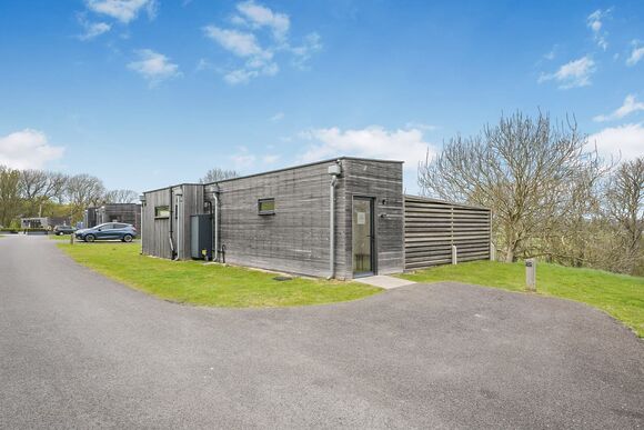 Woodland View Retreat - Swanborough Lakes Luxury Lodges, Lewes