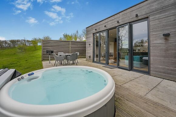 Woodland View Retreat (Pet) - Swanborough Lakes Luxury Lodges, Lewes