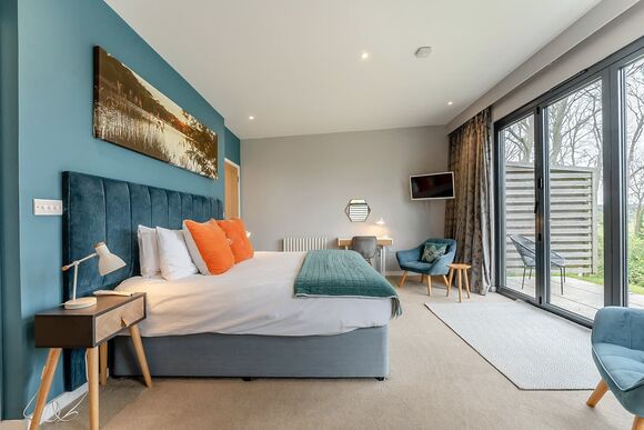 Woodland View Retreat (Pet) - Swanborough Lakes Luxury Lodges, Lewes