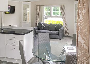 Tolcarne - Stream Valley Holiday Park, Penzance