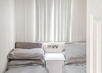 Tolcarne - Stream Valley Holiday Park, Penzance