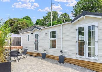 Long Rock - Stream Valley Holiday Park, Penzance