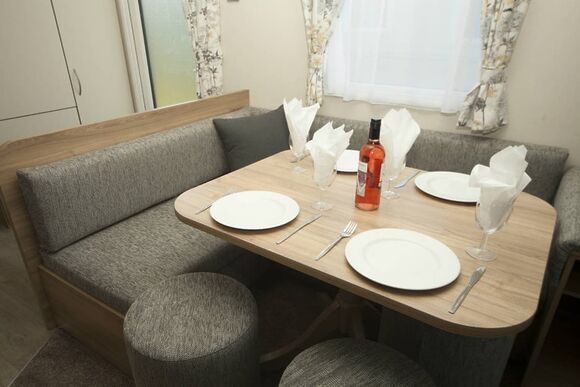 Gold+ Caravan 3 Sleeps 8 Pet Friendly - Tarka Holiday Park, Ashford, Barnstaple