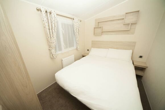 Gold+ Caravan 3 Sleeps 8 Pet Friendly - Tarka Holiday Park, Ashford, Barnstaple
