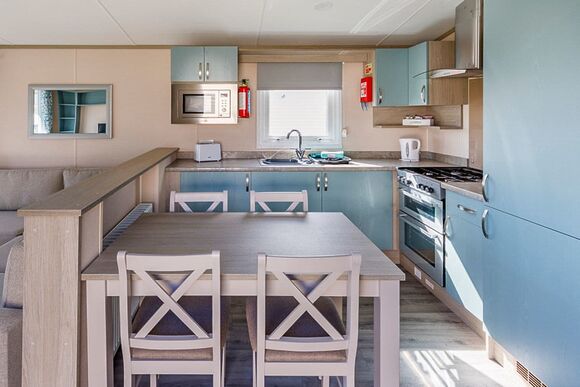 Sunflower - Talacre Beach Resort, Talacre, Holywell