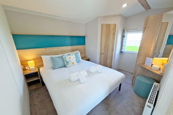 Valley View 2 Bed Holiday Caravan Rame - Tamar View Holiday Park, St Ann&rsquo;s Chapel, Callington