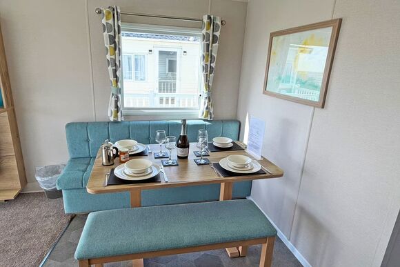 Valley View 2 Bed Holiday Caravan Rame - Tamar View Holiday Park, St Ann&rsquo;s Chapel, Callington