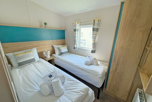 Valley View 2 Bed Holiday Caravan Rame - Tamar View Holiday Park, St Ann&rsquo;s Chapel, Callington