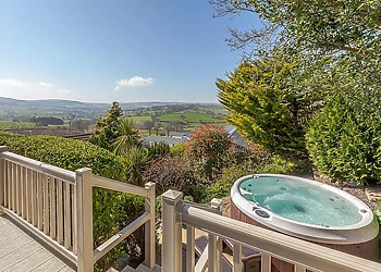 Cliff Top Lodge 