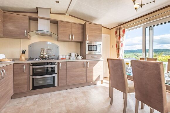 Hillside Lodge - Tan Rallt Holiday Park & Spa, Abergele