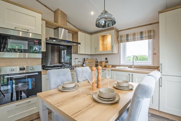 Meadow View Lodge - Tan Rallt Holiday Park & Spa, Abergele