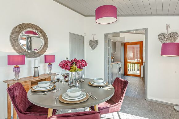 Cliff Top Lodge - Tan Rallt Holiday Park & Spa, Abergele