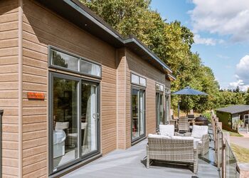 Cedar Lodge VIP - The Astbury Golf and Lodge Resort, Bridgnorth