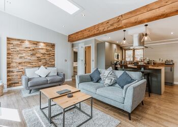 Cedar Lodge VIP - The Astbury Golf and Lodge Resort, Bridgnorth