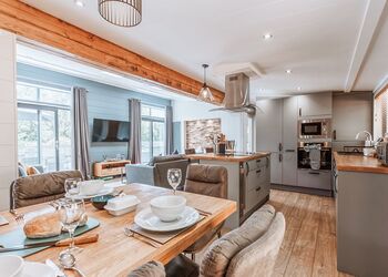 Cedar Lodge VIP - The Astbury Golf and Lodge Resort, Bridgnorth