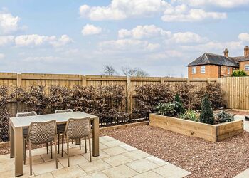 Evergreen Pet VIP - The Astbury Golf and Lodge Resort, Bridgnorth