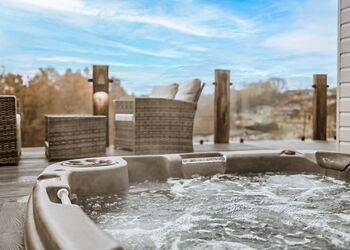 Oak Lodge VIP - The Astbury Golf and Lodge Resort, Bridgnorth