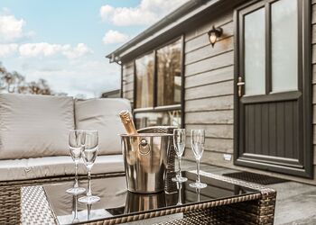 Ivy Lodge VIP - The Astbury Golf and Lodge Resort, Bridgnorth