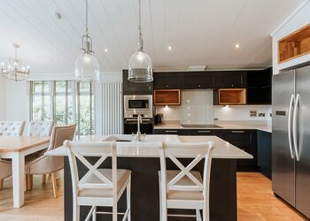 Laurel Lodge VIP Hot Tub - The Astbury Golf and Lodge Resort, Bridgnorth