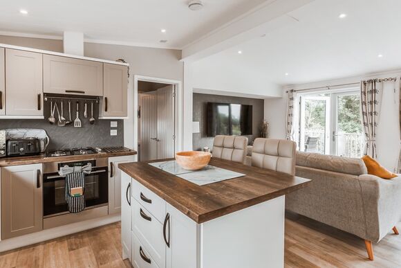 Maple Lodge - The Astbury Golf and Lodge Resort, Bridgnorth