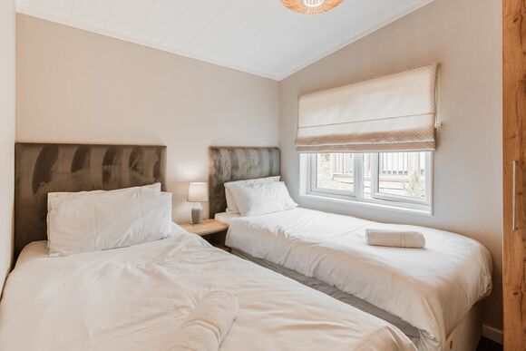 Maple Lodge - The Astbury Golf and Lodge Resort, Bridgnorth