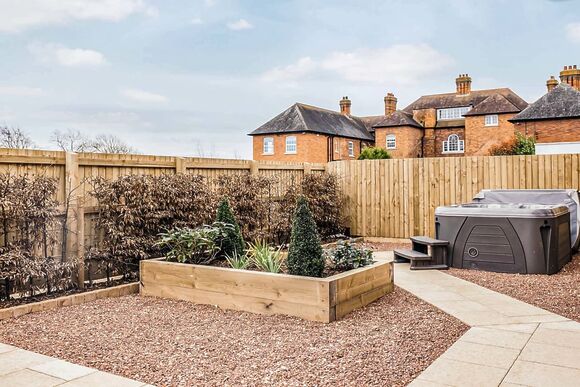 Evergreen Pet VIP - The Astbury Golf and Lodge Resort, Bridgnorth