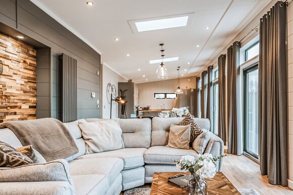 Oak Lodge VIP - The Astbury Golf and Lodge Resort, Bridgnorth