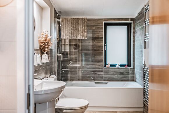 Oak Lodge VIP - The Astbury Golf and Lodge Resort, Bridgnorth