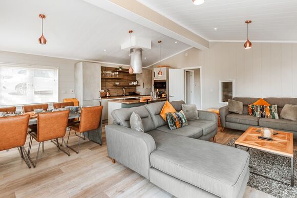 Birch Lodge - The Astbury Golf and Lodge Resort, Bridgnorth