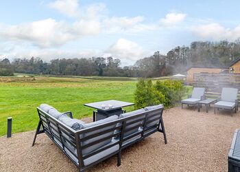The Stargazer - The Barns at Blackwater Meadow, Ellesmere