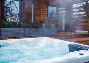 Three Bed Barn - The Barns at Blackwater Meadow, Ellesmere