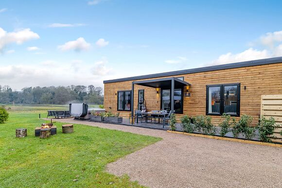 The Stargazer - The Barns at Blackwater Meadow, Ellesmere