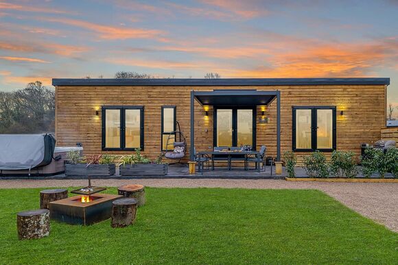 The Stargazer - The Barns at Blackwater Meadow, Ellesmere