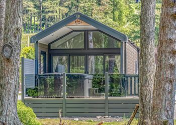 River View Hot Tub S-Pods - Tyndrum Holiday Park, Tyndrum
