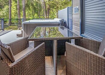River View Hot Tub S-Pods - Tyndrum Holiday Park, Tyndrum