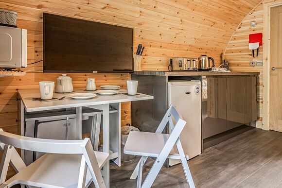 Riverside Hot Tub Pod 5  