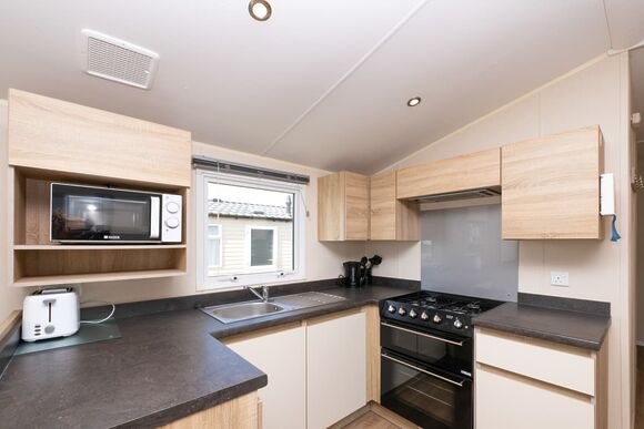 Sunrise - Tencreek, Looe