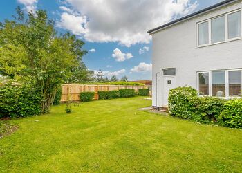 Squirrel Cottage - Grange Leisure Park, Mablethorpe