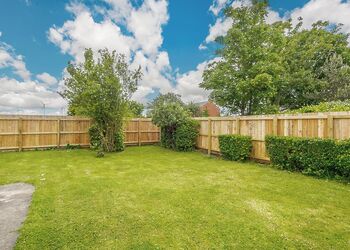 Squirrel Cottage - Grange Leisure Park, Mablethorpe