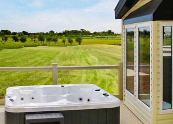 Typical Grange Lodge 4 Plus 