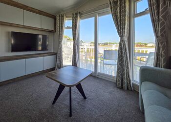 Platinum 8 Caravan Hot Tub - Grange Leisure Park, Mablethorpe
