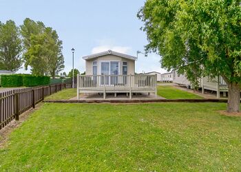 Platinum 3 Caravan, Platinum 8 Berth Lodge - Grange Leisure Park, Mablethorpe