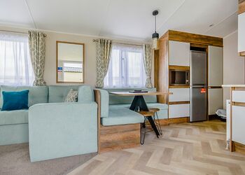 Platinum 8 Berth Lodge, Platinum 3 Caravan - Grange Leisure Park, Mablethorpe