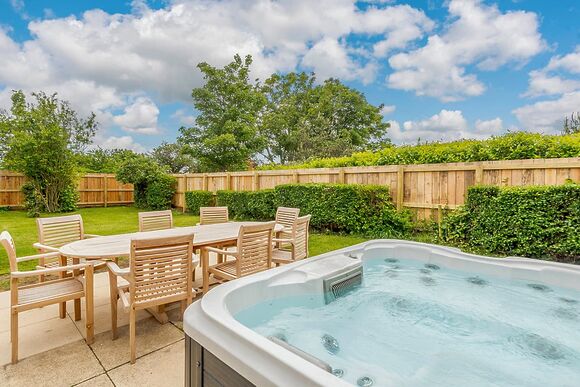 Squirrel Cottage - Grange Leisure Park, Mablethorpe