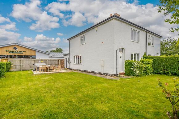 Squirrel Cottage - Grange Leisure Park, Mablethorpe